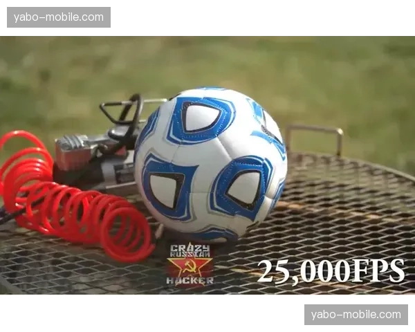 电视转播权收益创历史新高，过度商业化侵蚀足球纯粹性引争议